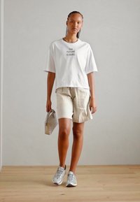 Marc O'Polo SHORT SLEEVE CREW NECK WOMENSDAY - T-shirt print - white