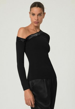 MADDIE BEAD-DETAIL OFF-SHOULDER  - Pullover - black