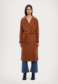 WEEKEND MaxMara RESINA - Mantel - cuoio