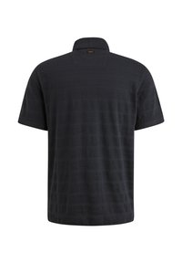 Donkergrijze polo met korte mouwen, gestructureerde stof, subtiele horizontale strepen en een platte kraag. Geen zichtbare branding op de achterkant.