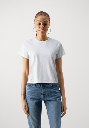 Ratanapw Tshirt Bright White