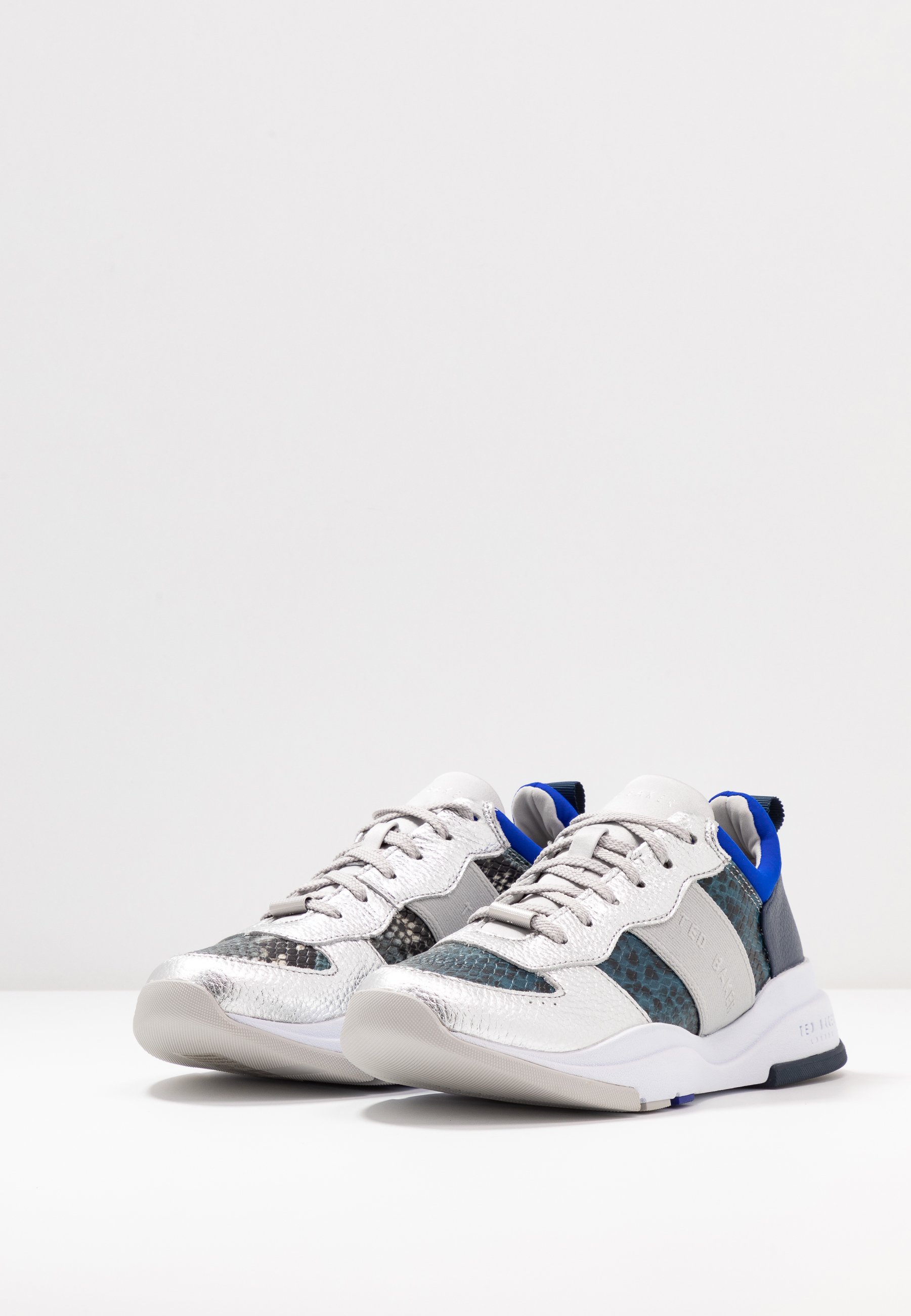 Ted Baker WAVARA Joggesko mid blue Zalando.no Ted Baker WAVARA Joggesko mid blue Zalando.no