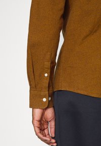 Only & Sons ONSNIKO LIFE SHIRT - Chemise - monks robe