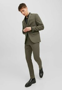 Jack & Jones PREMIUM JPRFRANCO TROUSER - Pantalones chinos - grape leaf