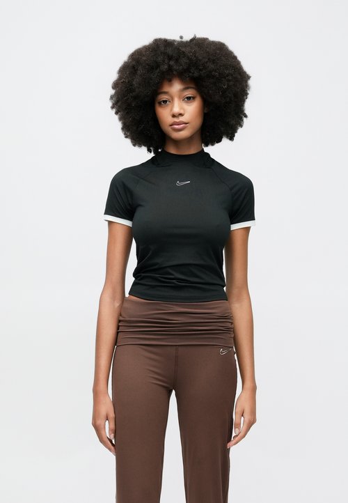 Nike T-Shirt — photo 4