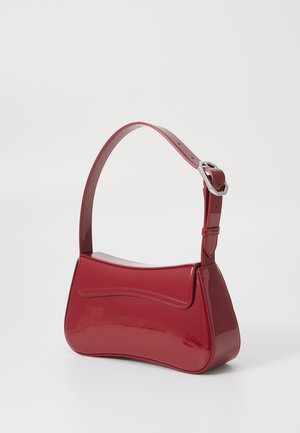 Uvrstitev 4: Emporio Armani - SHOULDER BAG - Torbica
