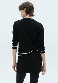 Mango Kardigan - black