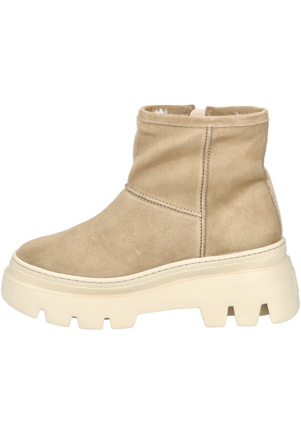 Winter boots - soft suede grain