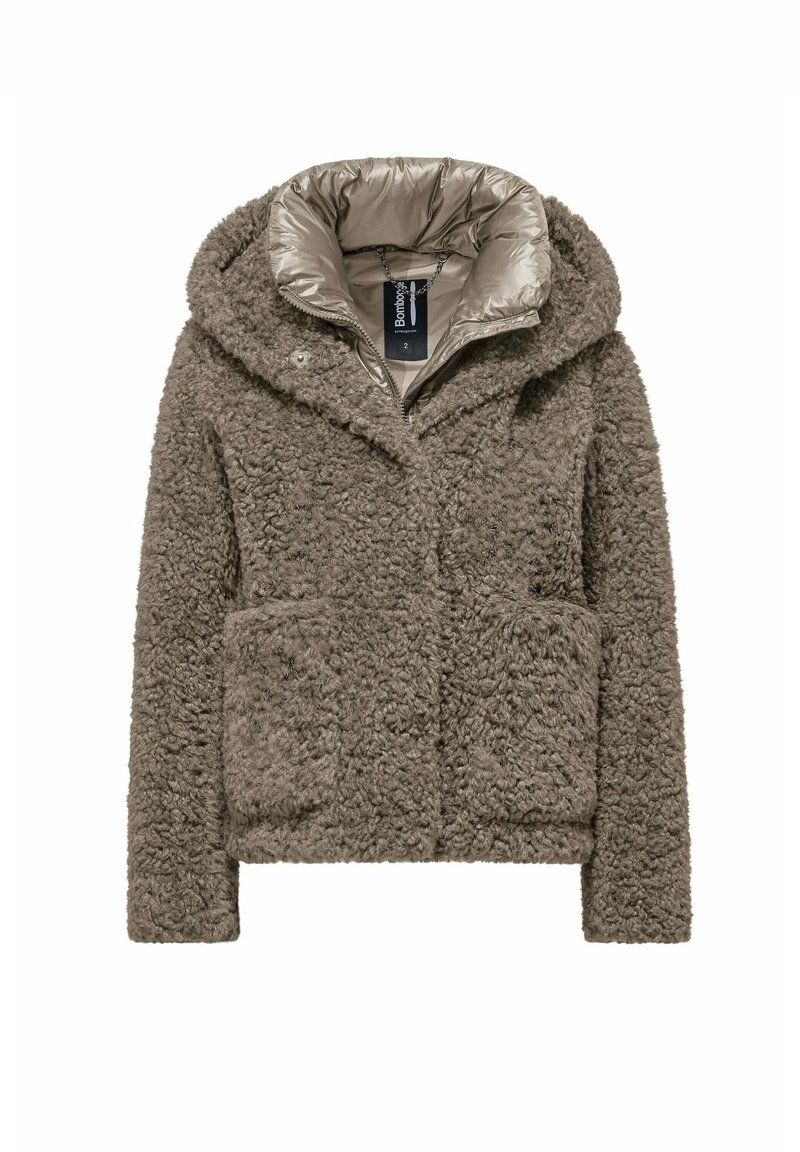 Giacca in pile marrone con una texture morbida, cappuccio e un rivestimento interno lucido e imbottito. Presenta due tasche anteriori e una chiusura con zip.