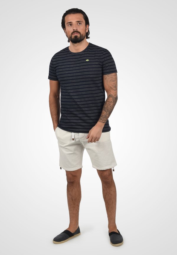 IDMOSES LINEN MIX - Shorts2