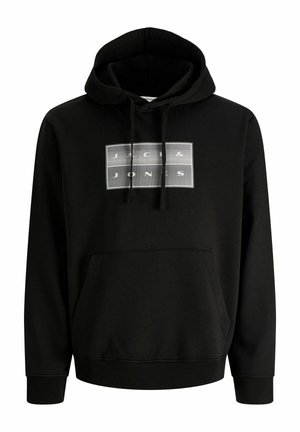 Czarna bluza z kapturem, kieszenią z przodu i prostokątnym logo z napisem "JACK & JONES" białym tekstem na klatce piersiowej.