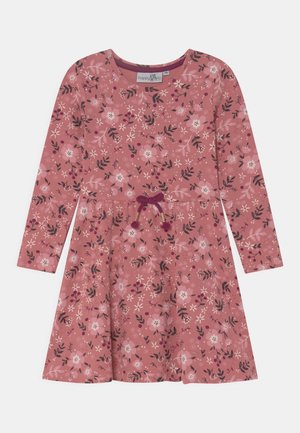Mädchen langärmliges pinkes Kleid mit floralem Muster, rundem Ausschnitt und violettem Kordelzug-Bogen an der Taille.