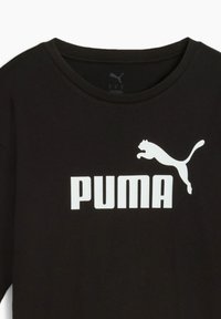 Zwarte katoenen T-shirt met een witte Puma-logo en merknaam in vette letters. Ronde halslijn en korte mouwen zonder extra patronen.
