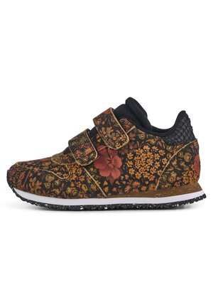 Sneakers - black