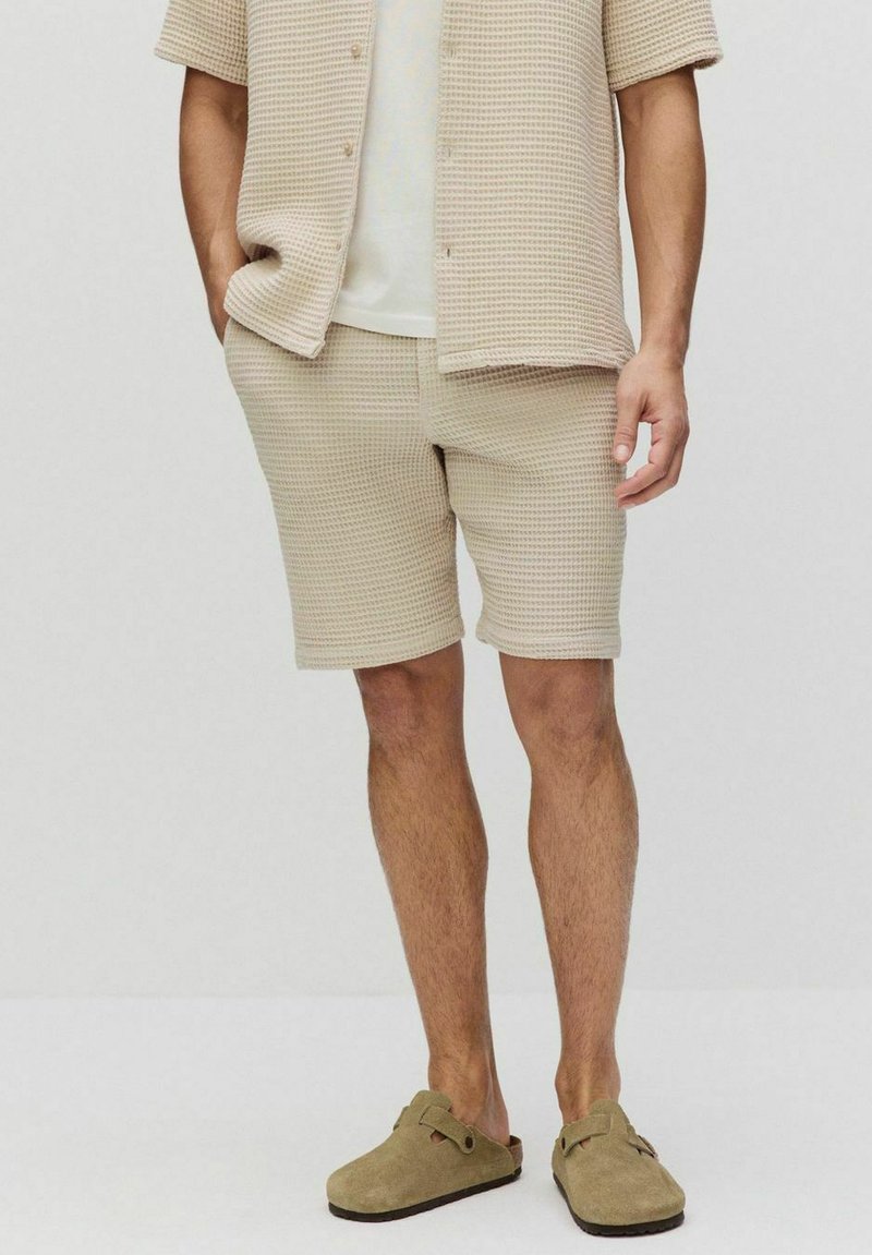 Dobber TOM STRUCTURE - Shorts - beige