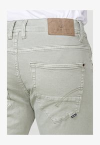 Seleccionado, verde green