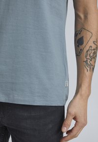 Blend BHCAMILLO - T-shirts med print - bluestone