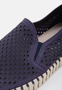 Ilse Jacobsen TULIP140MEN - Zapatos sin cordones - navy