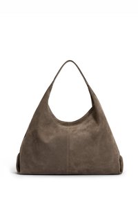 Bruine suède hobo tas met een zachte, gestructureerde oppervlakte, brede schouderband, gebogen opening aan de bovenkant en minimale stiksels aan de voorkant.