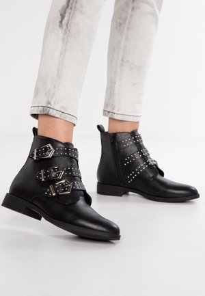 Ankle Boot - black