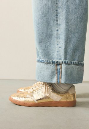 FOREVER COMFORT - REGULAR FIT - Trainers - new gold