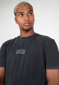 Wrong Friends ORLANDO - Triko s potiskem - washed grey