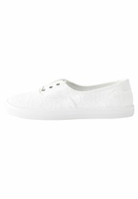FOREVER COMFORT LACELESS - REGULAR FIT - Loaferit/pistokkaat - white