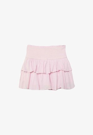 Jupe rose clair à volants avec une large ceinture smockée et des couches à volants, idéale pour une tenue décontractée.