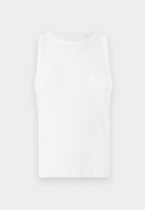 Fehér bordázott ujjatlan top, kerek nyakkivágással. Az anyag simának és rugalmasnak tűnik, alkalmas hétköznapi viseletre.