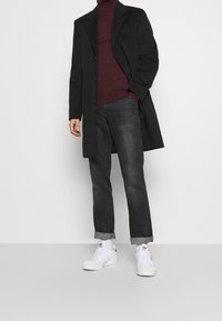 Tommy Hilfiger Tailored Maglione - bordeaux