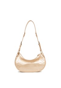 Borsa a tracolla in metallo dorato, con forma curvata, cinturino unico regolabile e chiusura con zip. Superficie liscia con dettagli raffinati.