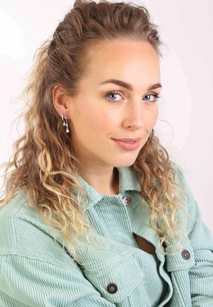 ROW WITH 7 ZIRCONIA STONES AND ZIRCONIA PENDANT - Earrings - silver-coloured