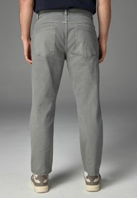 Next VINTAGE - REGULAR FIT - Tiesaus kirpimo džinsai - grey light