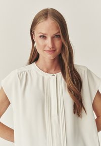 TATUUM Bluse - off white