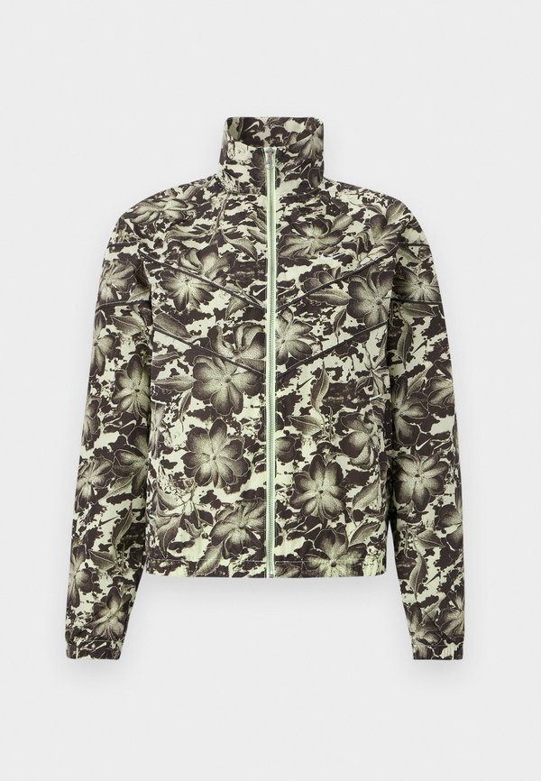 Light jacket - barely volt3