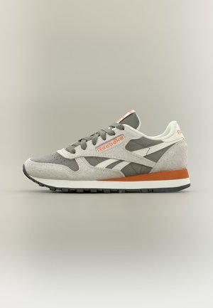 Reebok Classic, CLASSIC LTHR - Маратонки - still grey/soft grey/chalk