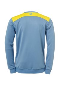 Lichtblauwe sweatshirt met lange mouwen, een ronde hals en een gele schouderaccent. Beschikt over soepel materiaal en een logo op de achterkant van de halslijn.