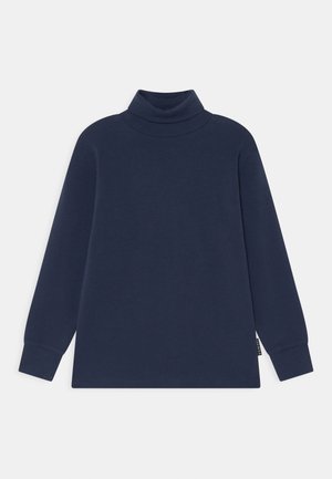 Dolcevita a maniche lunghe blu navy con una texture liscia. Vestibilità comoda, collo a coste e design semplice. Nessun motivo o accento visibile.