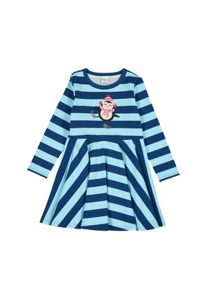 Langärmliges Kleid mit horizontalen blauen und hellblauen Streifen, einem Pinguin-Applikation auf der Brust und einem ausladenden Rock.