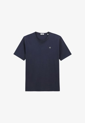Marineblauw T-shirt met korte mouwen en ronde hals, met een klein rond wit-grijs logo op de linkerborst.