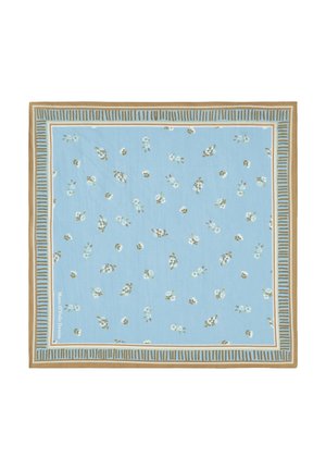 Jasnoniebieska kwadratowa chusta z małymi białymi kwiatowymi grupkami i brzegiem w paski w kolorze beżowym i niebieskim.