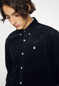 Carhartt WIP MADISON SHIRT - Camisa - astro/wax