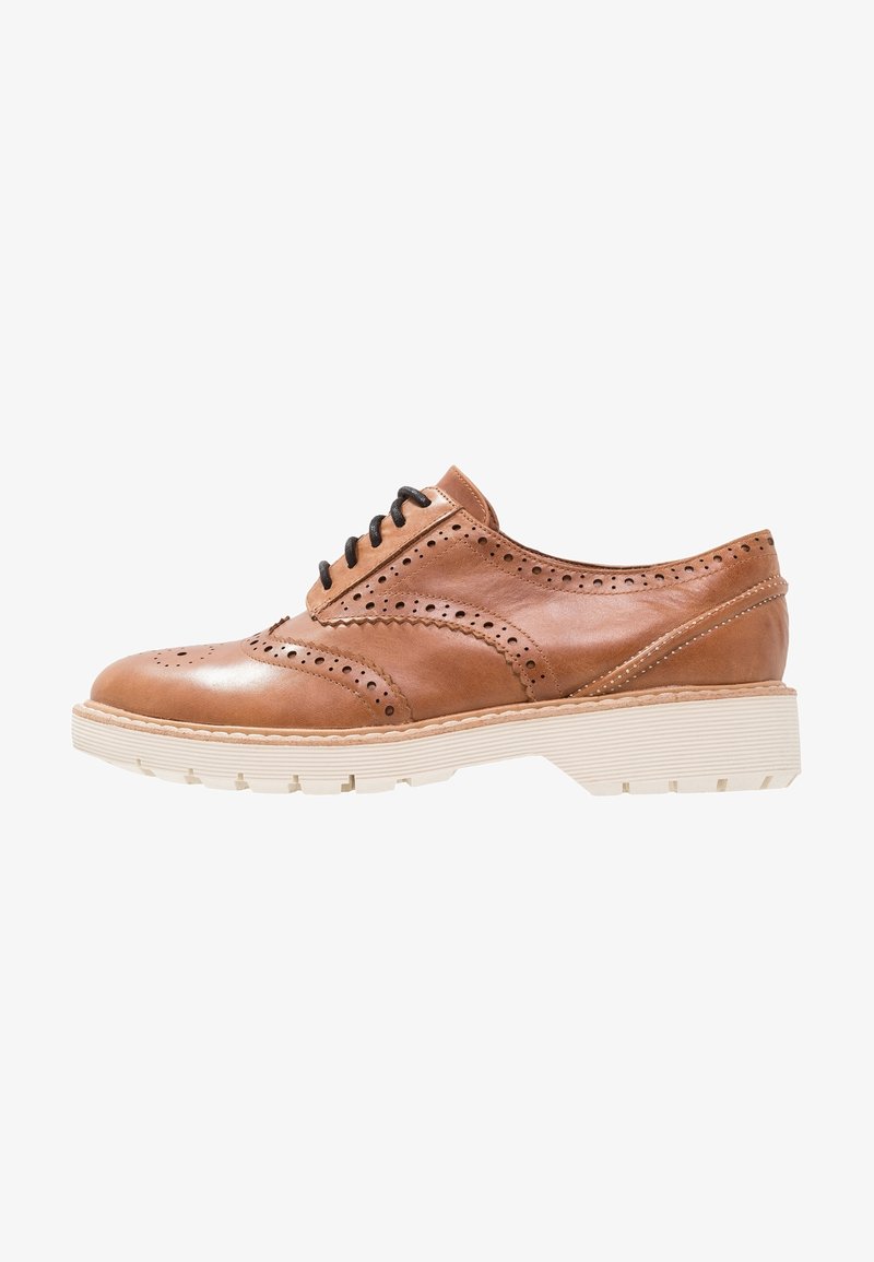 Clarks Šněrovací boty - brown