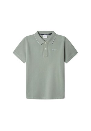 Polo de color verde claro hecho de tejido texturizado, con un cuello clásico, tres botones y un pequeño logo bordado en el pecho.