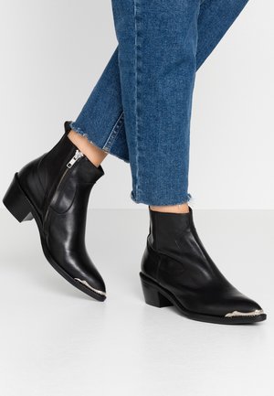 Botines bajos - black