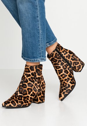 Kotníková obuv - brown