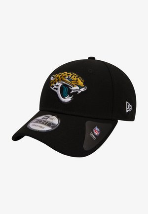Gorra de béisbol negra con un logotipo bordado de jaguar en amarillo y azul verdoso en la parte delantera, con una correa ajustable y sin patrones visibles.
