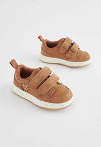 Nepasirinkta, tan brown