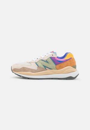 Sneakersy niskie