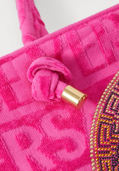 Versace BEACH BAG I HEART BAROQUE - Plážová osuška - fuxia